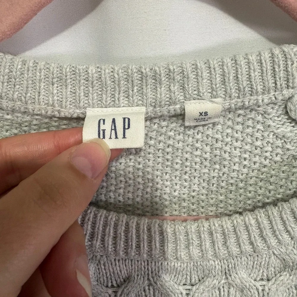 GAP long sleeve